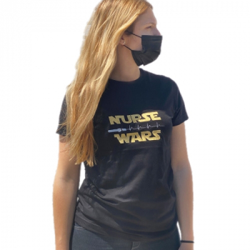 T-shirt damski taliowany - NURSE WARS - czarny